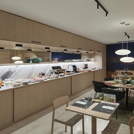 Zenit Coruna Hotel 4*