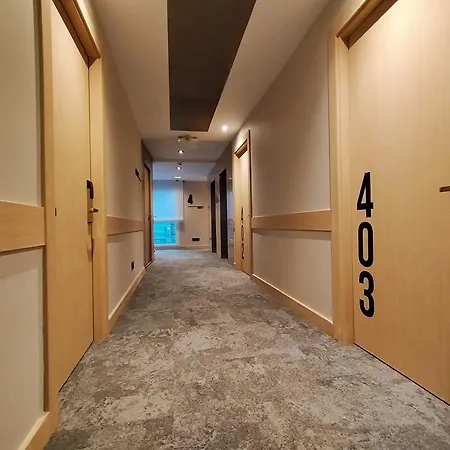 ゼニット コルーニャ 4*